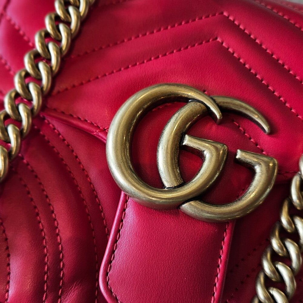 Gucci GG Marmont Mini Red Matelassé Leather Shoulder Bag with Chain Strap New - Picture 9 of 16